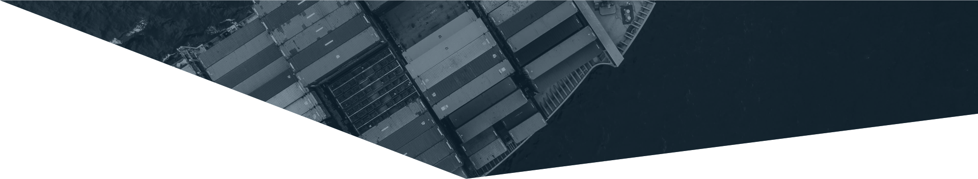 containers no porto de Nagantes 5C Logística e Transportes